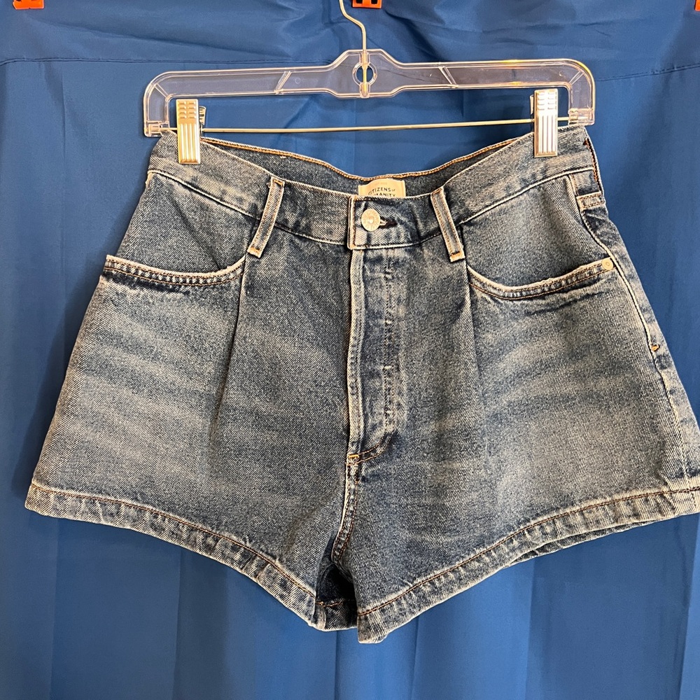 NWOT Citizens of Humanity Pleated Baggy Shorts, size 27